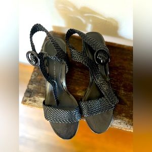 Black Woven Sandals 👡🖤